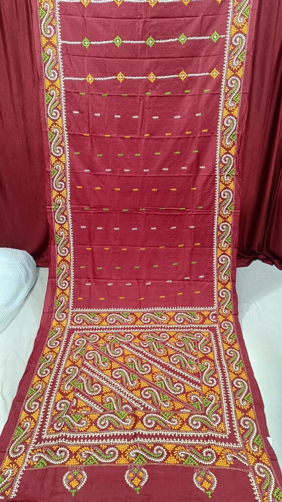 Tasser gujrati hand stitch